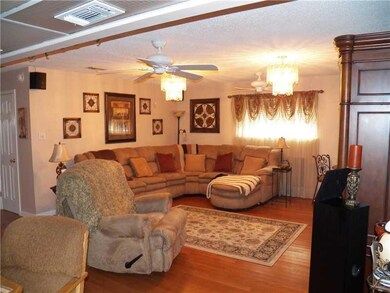 Den/Family/Great Room.