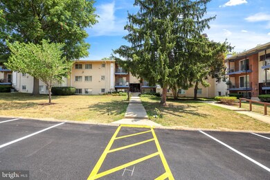 11372 Cherry Hill Rd unit 202, Beltsville, MD 20705 - photo 2