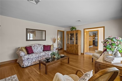 10 Windmill St, Pawtucket, RI 02860 - photo 5