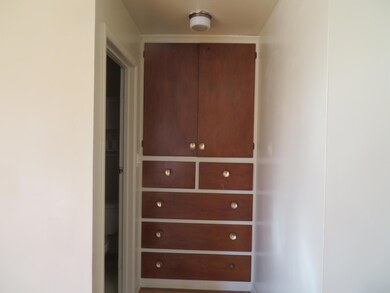 2209 Applegate Ave, Klamath Falls, OR 97601 - photo 3