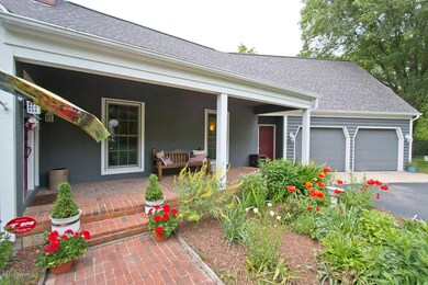 005 entrance - IMG_2798
