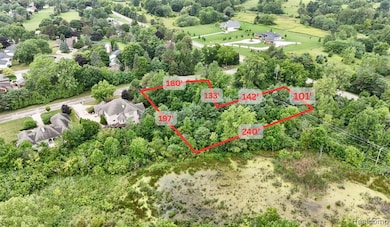 8285 Grovemont Ct unit 1, Grand Blanc, MI 48439 - photo 4