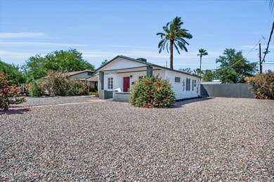 2-web-or-mls-1646 E Glenrosa Ave-2
