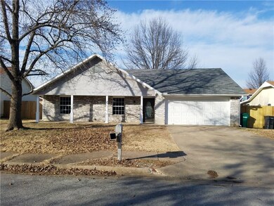 2803 W Margaret St, Rogers, AR 72756 - photo 2