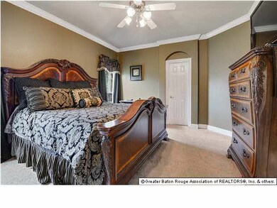 2041 HUNTERS RIDGE DR, BATON ROUGE, LA 70816