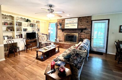 1710 Pope Cir, McComb, MS 39648 - photo 2