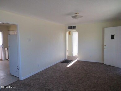 8033 Carpenter Dr, El Paso, TX 79915 - photo 3