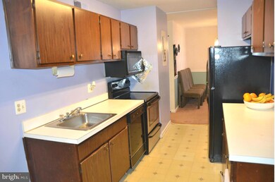 406 Girard St, Gaithersburg, MD 20877 - photo 5