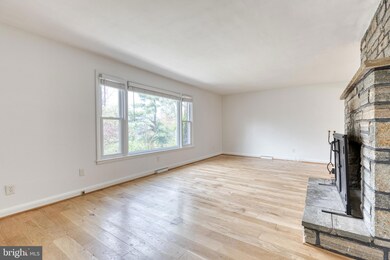 1901 Haverhill Rd, Parkville, MD 21234 - photo 3