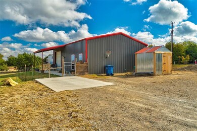 3687 Oak Cir, Weatherford, TX 76088 - photo 4