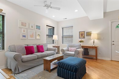 4812 N Hoyne Ave unit 2, Chicago, IL 60625 - photo 3