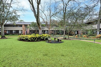 Woodway Glen is a boutique condominium in the Tang