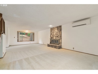 2838 Warren St, Eugene, OR 97405 - photo 4