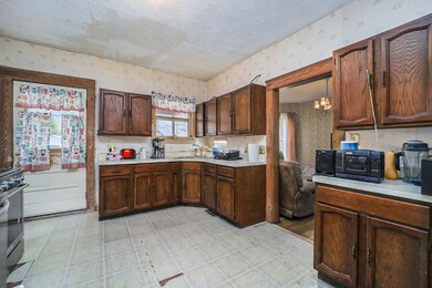 741 E Main St, Vanderbilt, MI 49795 - photo 7