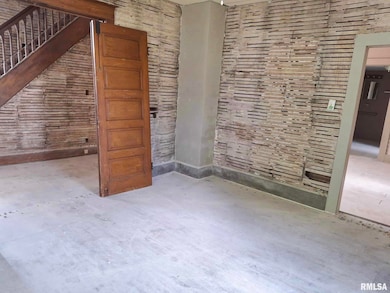 624 S Main St, Canton, IL 61520 - photo 5