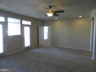9711 Handerson Place unit 306, Manassas Park, VA 20111 - photo 4