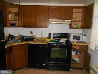 3306 N Hilton St unit 202, Baltimore, MD 21216 - photo 5