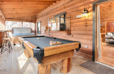Cabin17_8