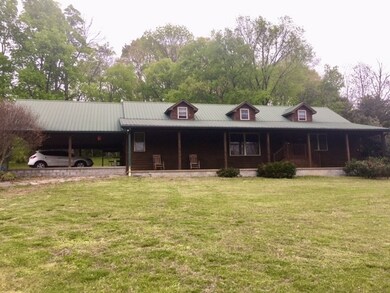 923 New Center Church Rd, Shelbyville, TN 37160 - photo 2