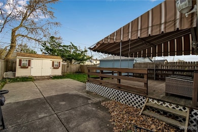 27 Hobmoor Ave, Buffalo, NY 14216 - photo 3