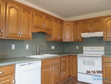 2610 108th St, Toledo, OH 43611 - photo 2