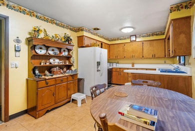 2424 Spring St, Racine, WI 53405 - photo 2