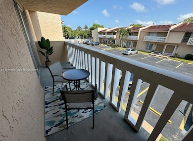 17170 SW 94th Ave unit 806, Palmetto Bay, FL 33157 - photo 2