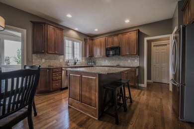 10008 Archer Ln, Dublin, OH 43017 - photo 7