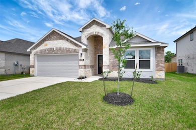 248 Eagleville Dr, Alvin, TX 77511 - photo 2