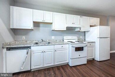 2110 E Hoffman St, Baltimore, MD 21213 - photo 5