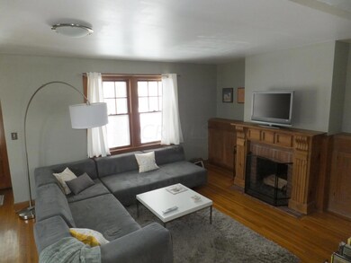 949 Grandon Ave, Columbus, OH 43209 - photo 4