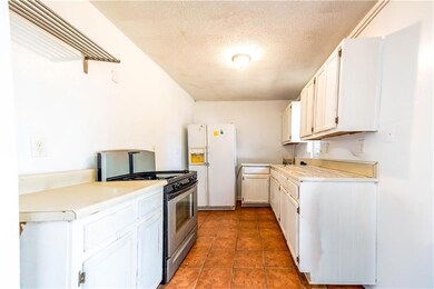 1197 Foster Place NW, Atlanta, GA 30318 - photo 5