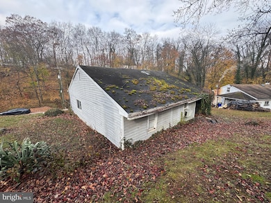 645 Park St, Manchester, PA 17345 - photo 3