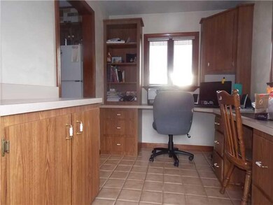 1302 Howard St, West Newton, PA 15089 - photo 3