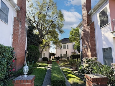 422 E Windsor Rd, Glendale, CA 91205 - photo 3