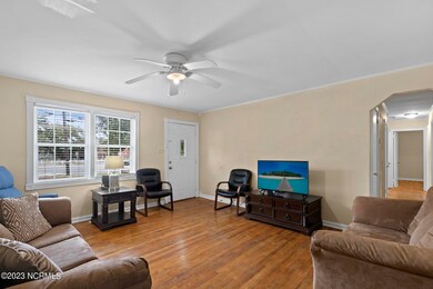 700 Henderson Dr, Jacksonville, NC 28540 - photo 7