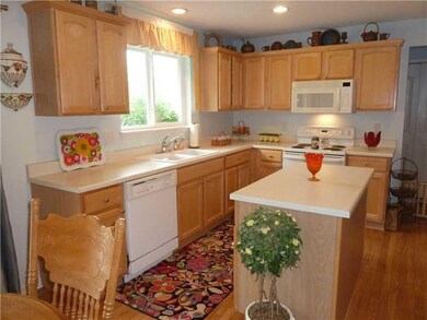Kitchen. Nice Kitchen w/Center Island Overlooking the Backyard