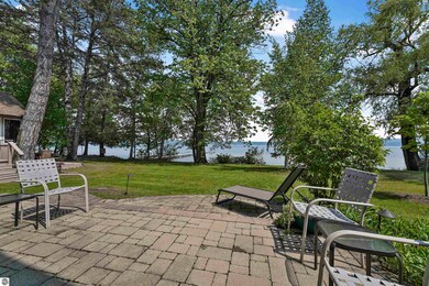 8123 S Rustic Dr, Cedar, MI 49621 - photo 3