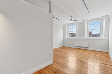 Fantastic Studio: 17-412