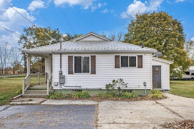 1146 S Meridian Rd, Mason, MI 48854 - photo 2