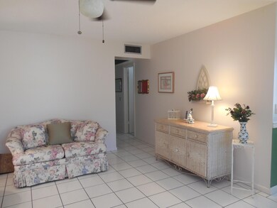 80 Windsor D, West Palm Beach, FL 33417 - photo 3