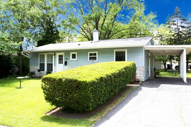 317 Tulsa Ave, Carpentersville, IL 60110 - photo 2