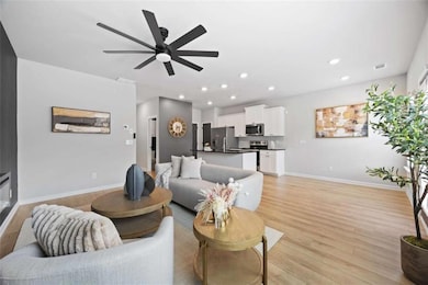 7122 Chara Ln SW, Atlanta, GA 30331 - photo 7