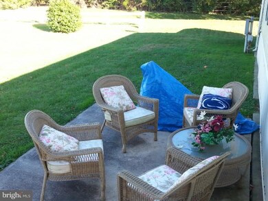 216 Horseshoe Dr, Garnet Valley, PA 19060 - photo 2