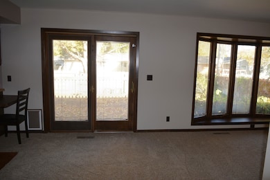 816 E Phoenix Ave, Grand Island, NE 68801 - photo 5