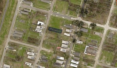 2027 Deslonde St, New Orleans, LA 70117 - photo 2