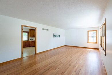 11006 W 71st St, Shawnee, KS 66203 - photo 6