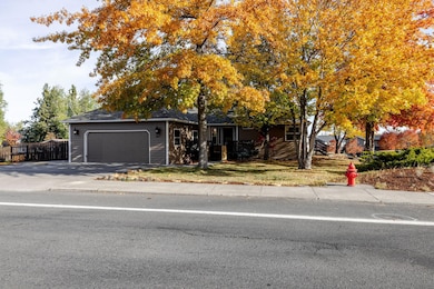 35-web-or-mls-940 NE Purcell Blvd-35