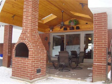 Patio/Deck. 2-Way FP, Custom 15x10 Cathedral Cover