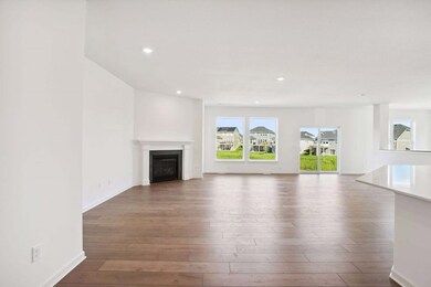 The Niagara - Living Room
